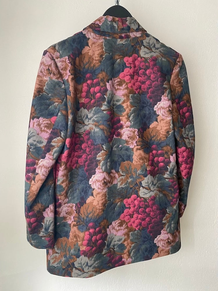 W.L.B.W. vtg autumnal winery tapestry blazer