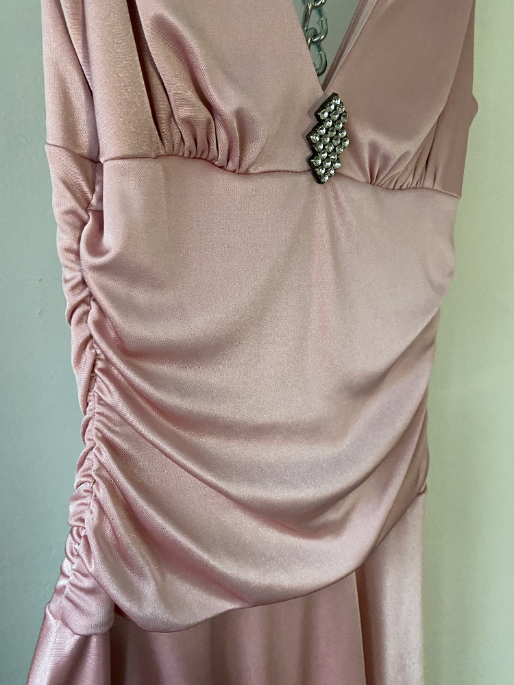 BCX pink posh y2k dress with rhinestone brooch