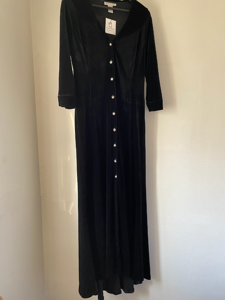 newport news 90s lunar eclipse dress