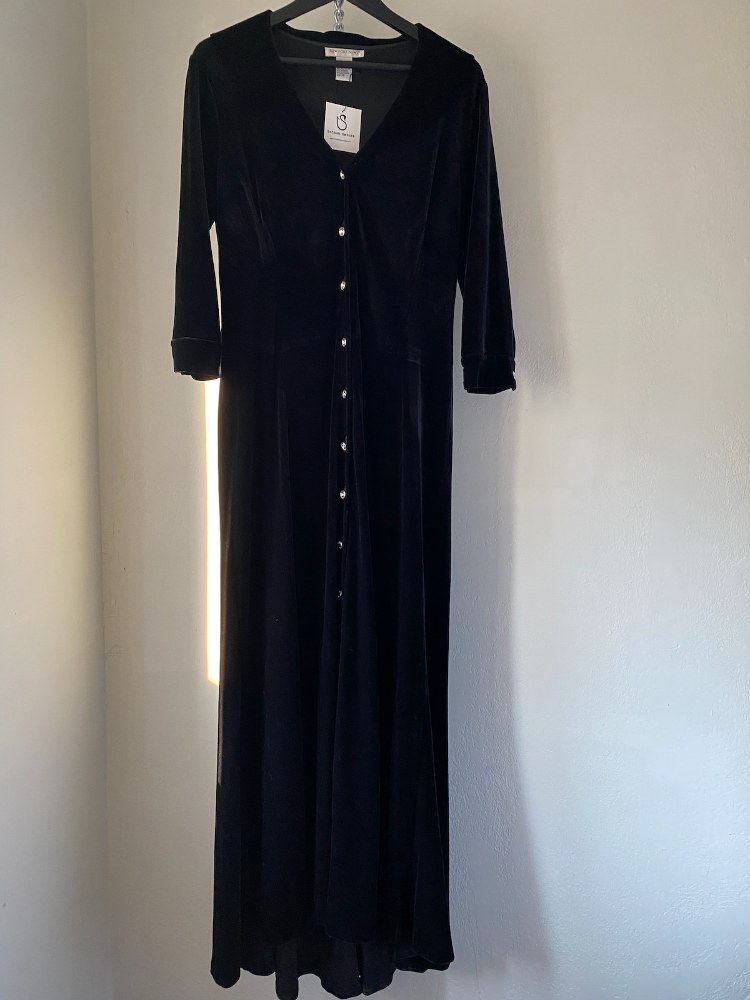 newport news 90s lunar eclipse dress