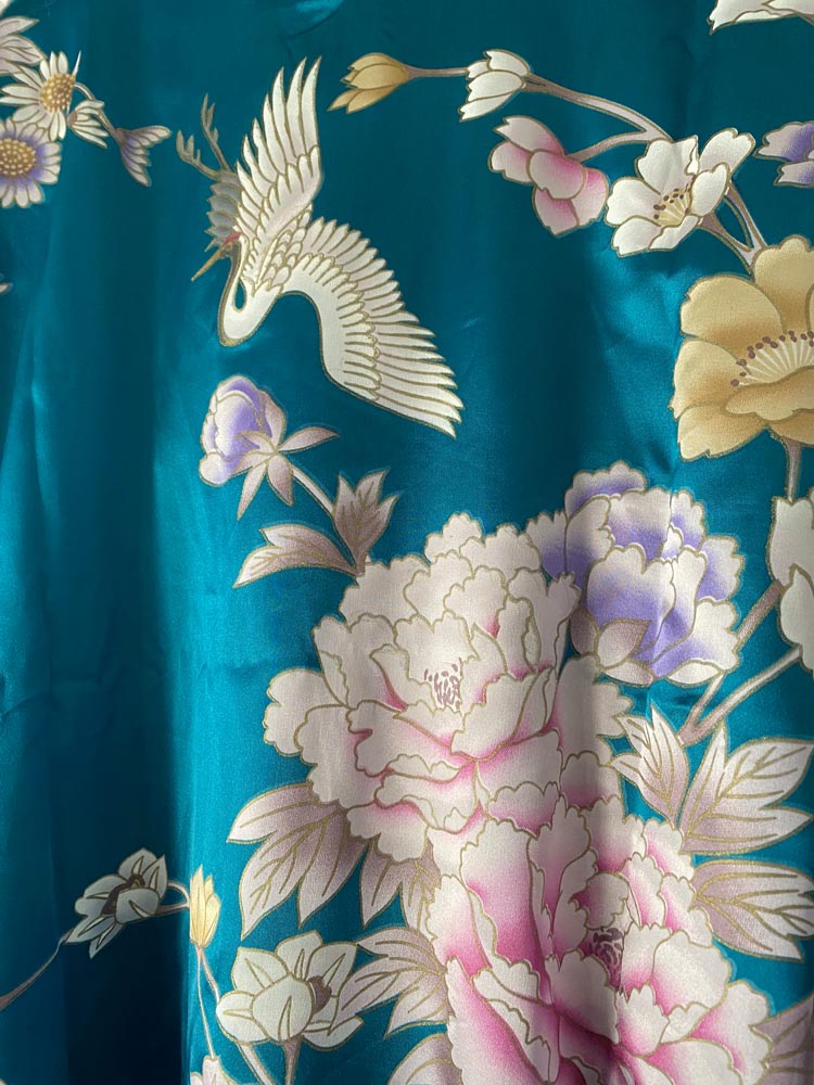 old shanghai classic crane kimono robe NWT