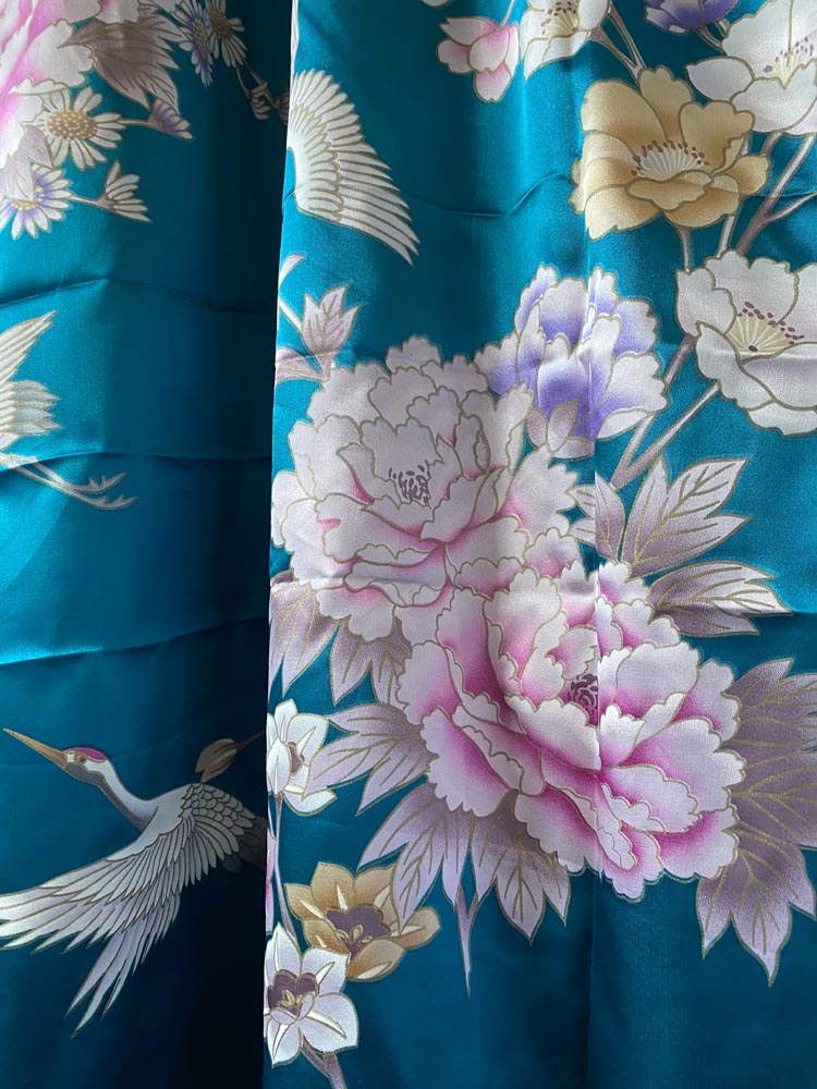 old shanghai classic crane kimono robe NWT