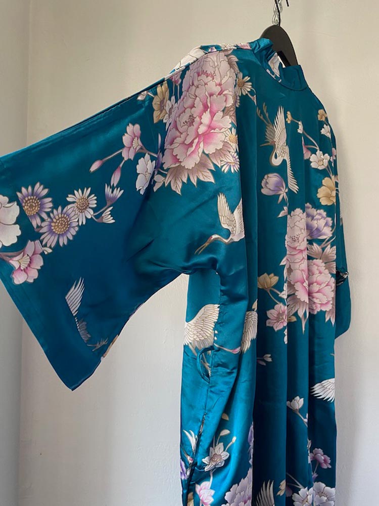 old shanghai classic crane kimono robe NWT
