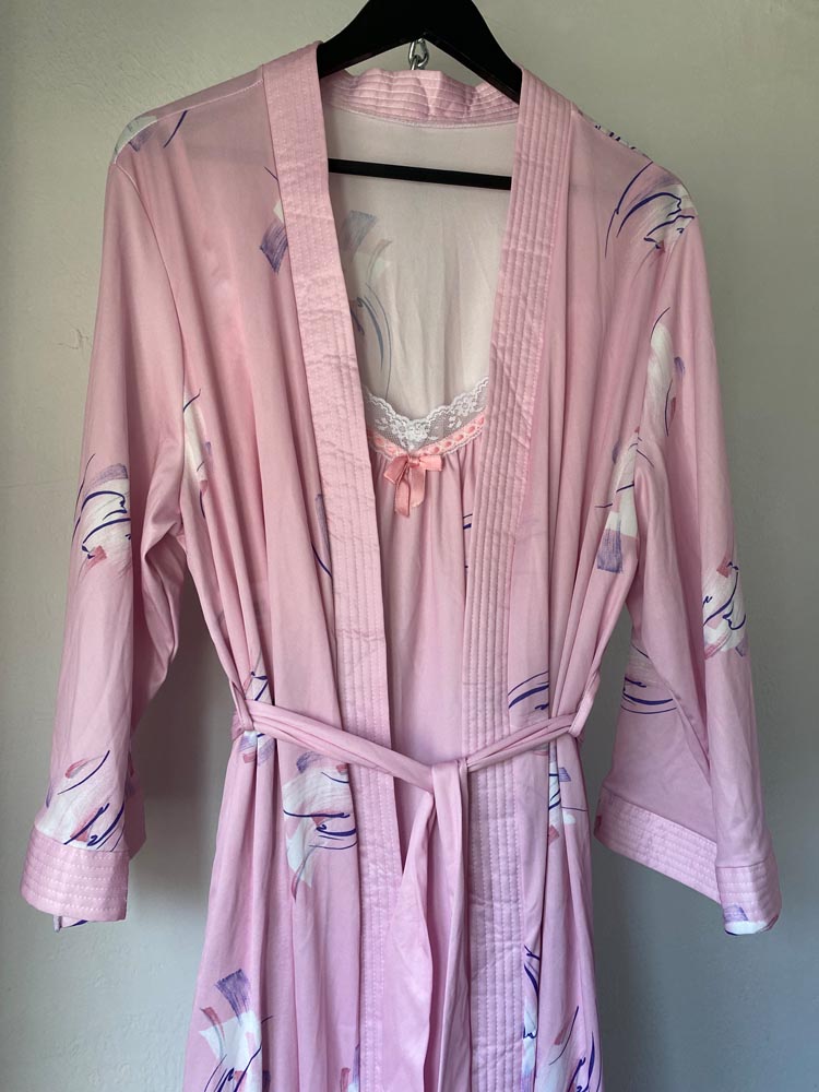 odyssey by avon 2-piece robe set